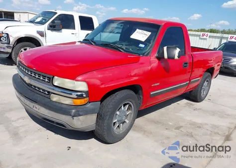 2000 Chevrolet Silverado 1500 из США, поврежденный, VIN 1GCEC14W9YZ344984